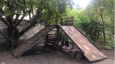 Sophie PEDARROS et Cathy SEIWERT – Éduquer dans une cour naturelle, dépasser les peurs, explorer les potentiels